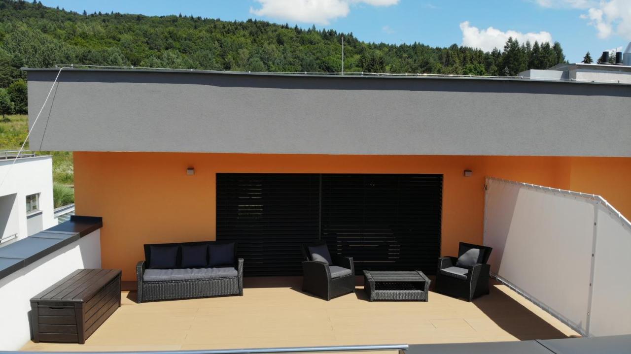 Penthouse Rezidencia Mineral Apartment